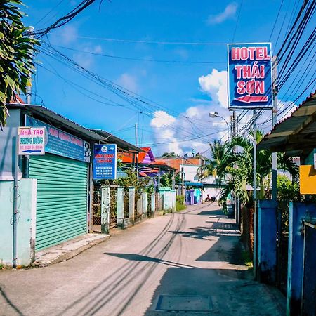 Khach San Thai Son Дуонг-Донг Экстерьер фото
